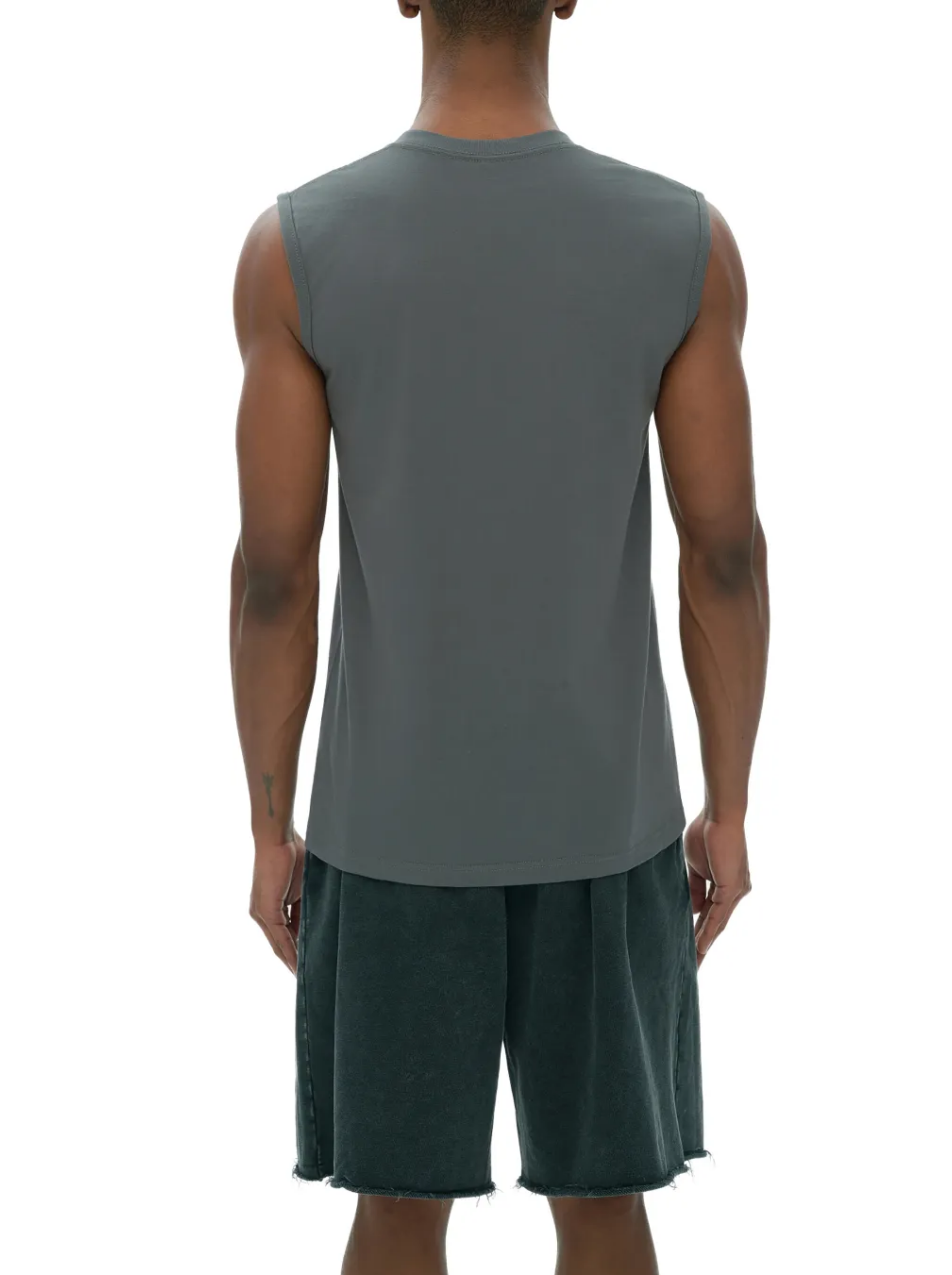 R Sleeveless Tank-Top